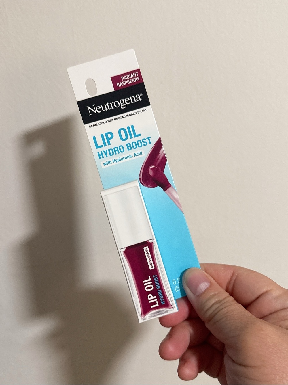 Neutrogena Hydro Boost Lip Oil Box - Light Blue Packaging
